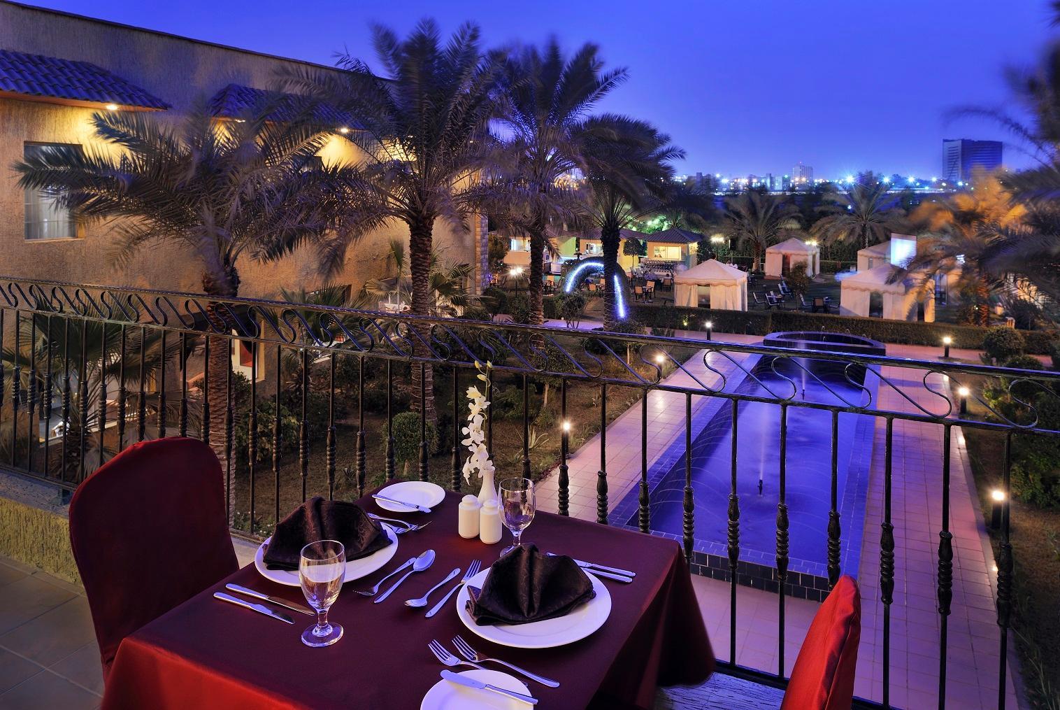 Montrose - A Mayfair Collection Hotel Кувейт Экстерьер фото