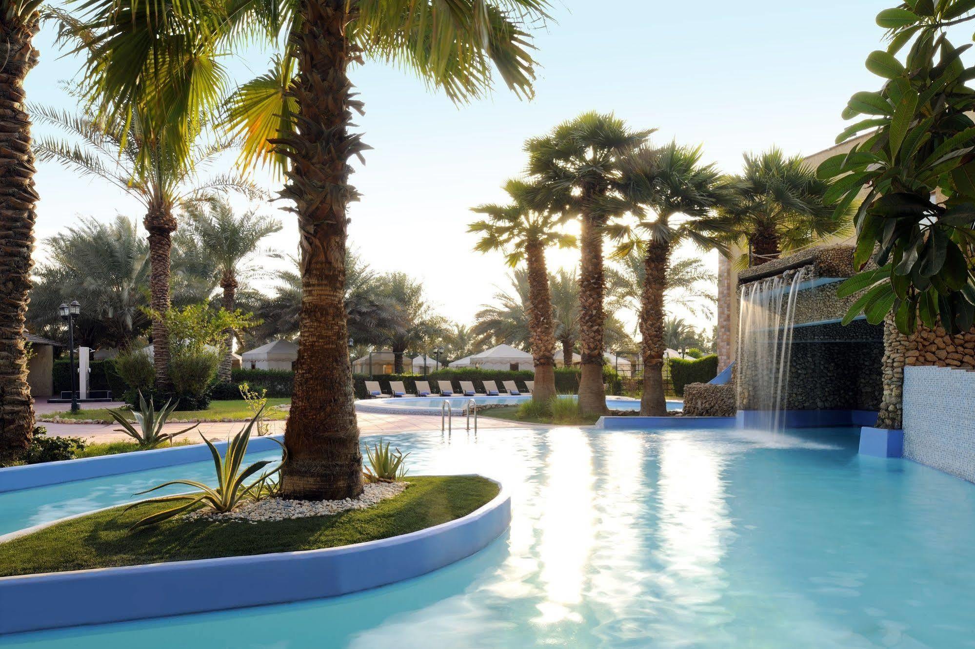 Montrose - A Mayfair Collection Hotel Кувейт Экстерьер фото